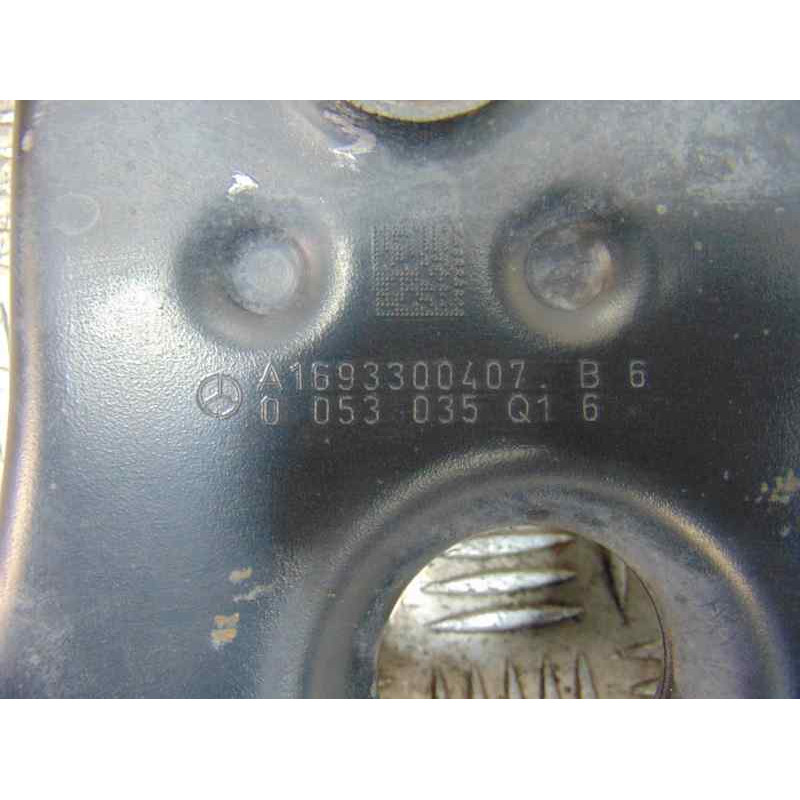 A1693300407  BRAZO SUSPENSION INFERIOR DELANTERO DERECHO MERCEDES-BENZ CLASE A (BM 169) A 180 CDI (169.007) 2010 A1693300407 185