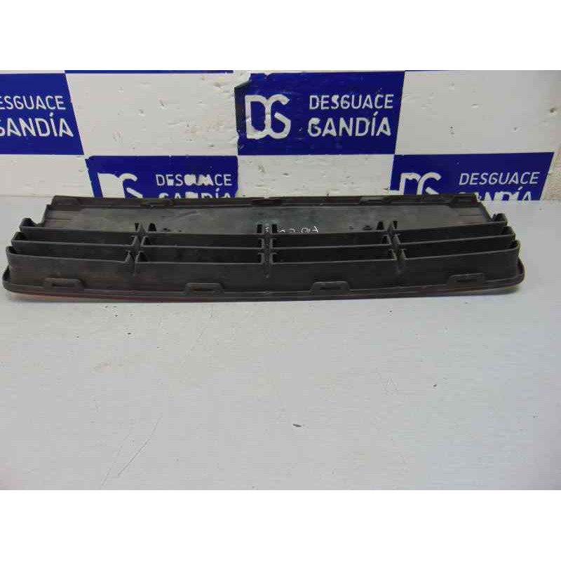 BM51-17K945-A REJILLA PARAGOLPES CENTRAL FORD FOCUS BERLINA (CB8)