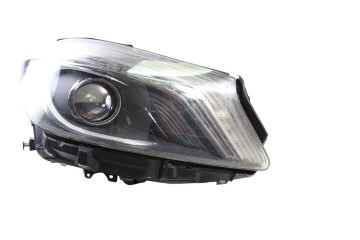 A1768201261 FARO DERECHO MERCEDES-BENZ CLASE A (BM 176)