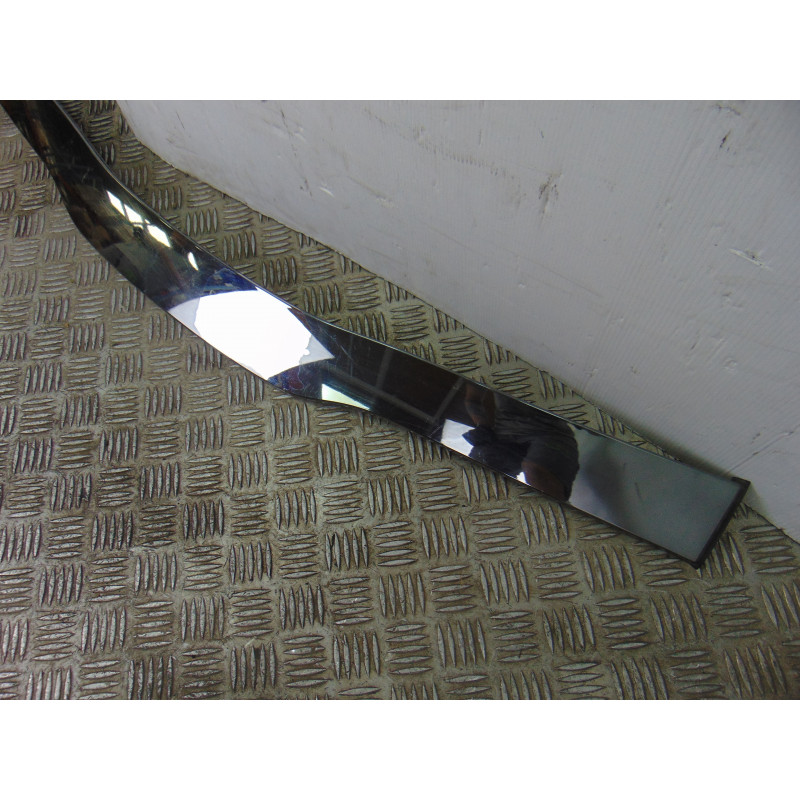 9673906677 MOLDURAS DELANTERAS PEUGEOT 208