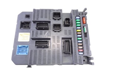 9663798380  CAJA RELES / FUSIBLES FIAT II SCUDO (272) COMBI L1H1 90 Multijet (5 pl.) 2010 9663798380 214552 FIAT - 1