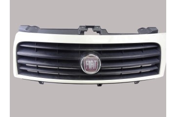  REJILLA DELANTERA FIAT II SCUDO (272) COMBI L1H1 90 Multijet (5 pl.) 2010 214109 FIAT - 1