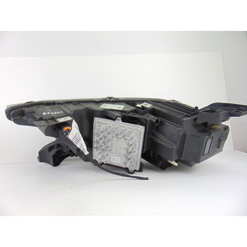 9820840680 FARO DERECHO DS 3 CROSSBACK