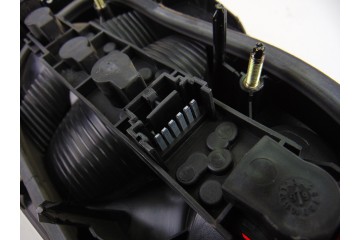  PILOTO TRASERO IZQUIERDO RENAULT MEGANE I FASE 2 CABRIOLET (EA...) 1.6 16V Dynamique 1999 201639 RENAULT - 1