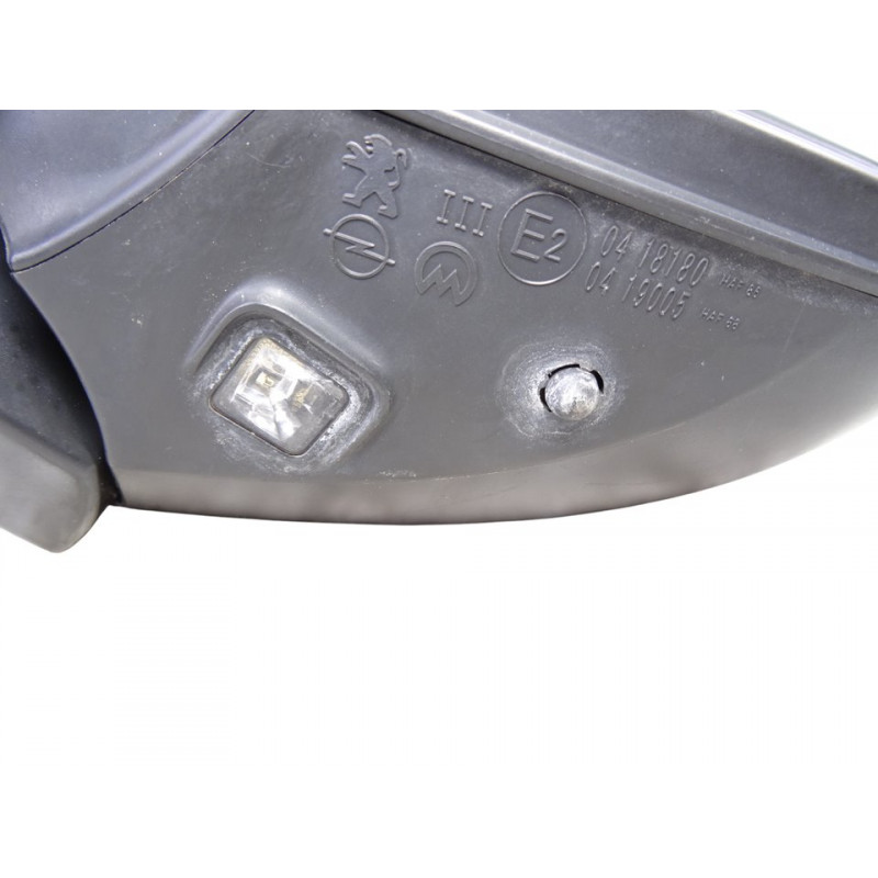 NEGRO RETROVISOR DERECHO OPEL CORSA F