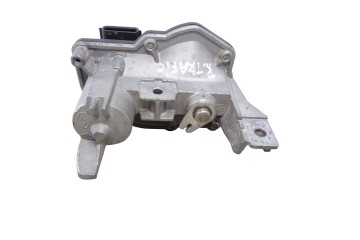 147808010R CAJA MARIPOSA RENAULT TRAFIC III COMBI Combi 9 L1H1 2,8t (8/9 plazas) 2020 147808010R 215595 RENAULT - 2