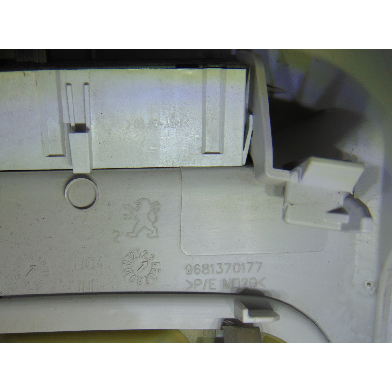 9681370177 LUZ INTERIOR PEUGEOT 3008