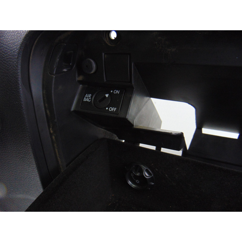 1K1857290E GUANTERA VOLKSWAGEN GOLF VI (5K1)(10.2008) Rabbit BlueMotion 2010 1K1857290E 204344 VOLKSWAGEN - 5