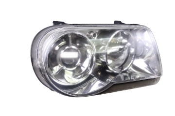 57010760AA  FARO DERECHO CHRYSLER 300C (LE/LX) 3.0 CRD 2009 57010760AA 214706 CHRYSLER - 4