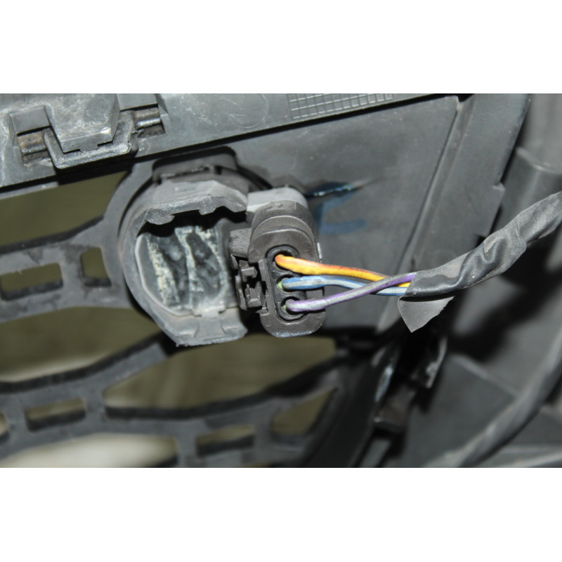 NEGRO PARAGOLPES DELANTERO VOLVO XC60 Kinetic AWD 2009 NEGRO 211755 VOLVO - 2