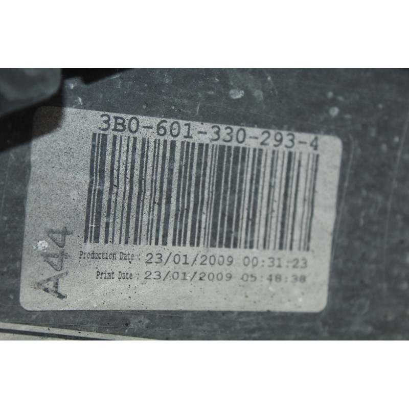 NEGRO PARAGOLPES DELANTERO VOLVO XC60 Kinetic AWD 2009 NEGRO 211755 VOLVO - 11