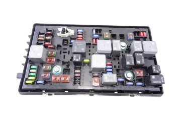 13222782  CAJA RELES / FUSIBLES CHEVROLET CRUZE LS 2011 13222782 214303 CHEVROLET - 1