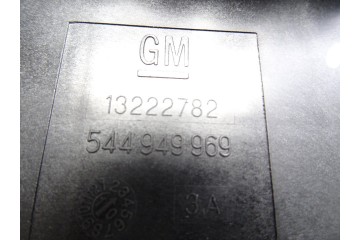 13222782  CAJA RELES / FUSIBLES CHEVROLET CRUZE LS 2011 13222782 214303 CHEVROLET - 2