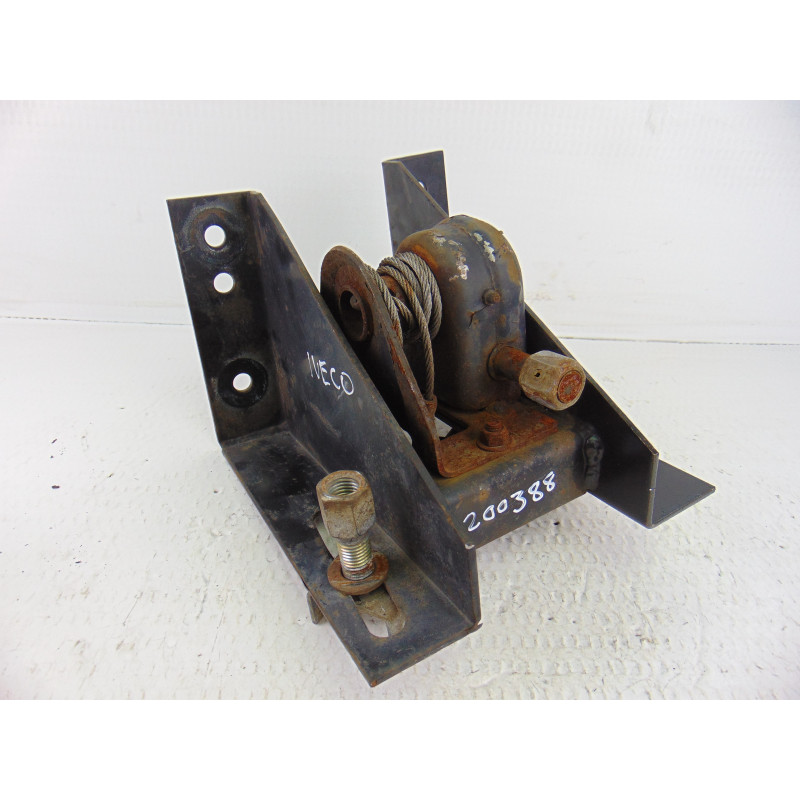  SOPORTE RUEDA REPUESTO IVECO DAILY FURGÓN Caja cerrada 45C... batalla 3000 2019 200388 IVECO - 1