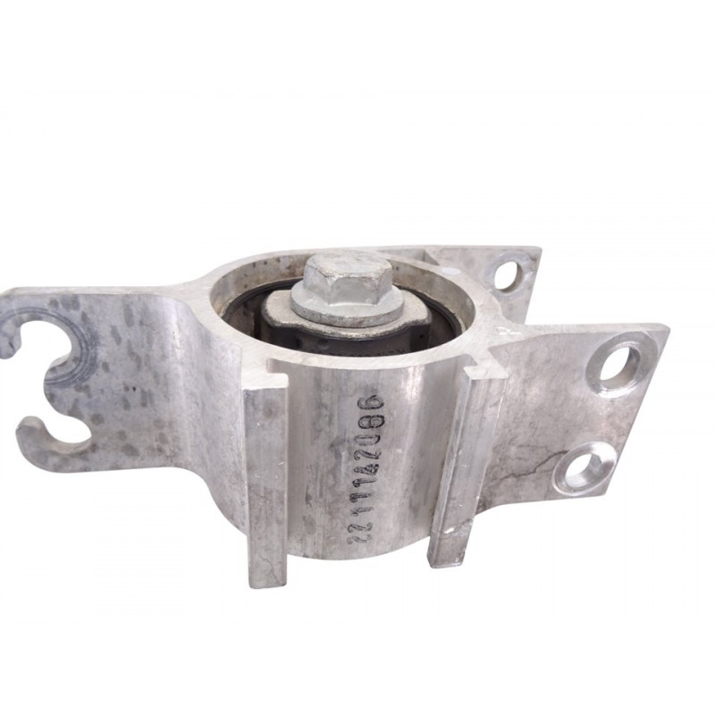  BRAZO SUSPENSION INFERIOR DELANTERO DERECHO MERCEDES-BENZ CLASE A (BM 176) A 180 CDI BlueEfficiency (176.012) 2015 215645 MERCE