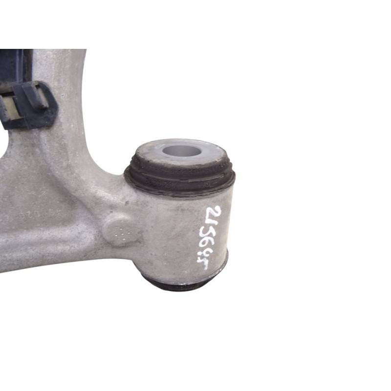  BRAZO SUSPENSION INFERIOR DELANTERO DERECHO MERCEDES-BENZ CLASE A (BM 176) A 180 CDI BlueEfficiency (176.012) 2015 215645 MERCE