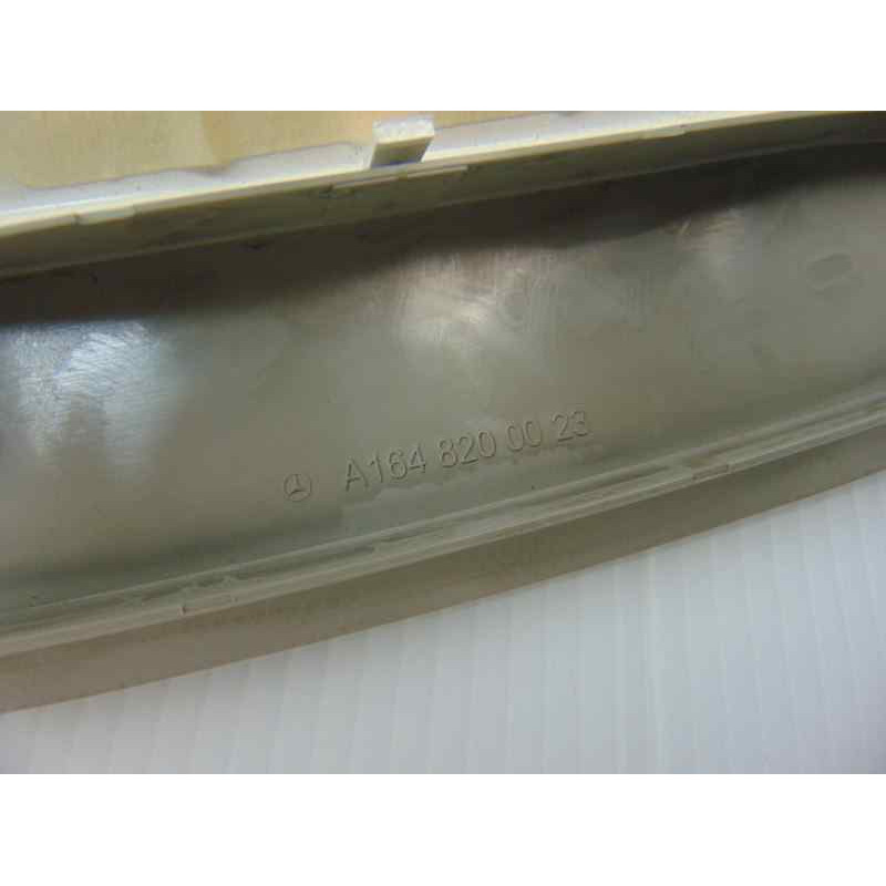 A1648200023 LUZ INTERIOR MERCEDES-BENZ CLASE ML (BM 164)