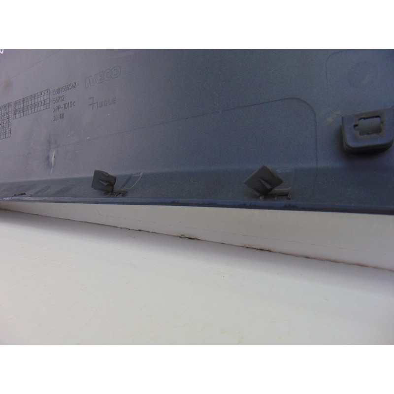 5801586542  MOLDURAS DELANTERAS IVECO DAILY FURGÓN Caja cerrada 45C... batalla 3000 2019 5801586542 200421 IVECO - 3