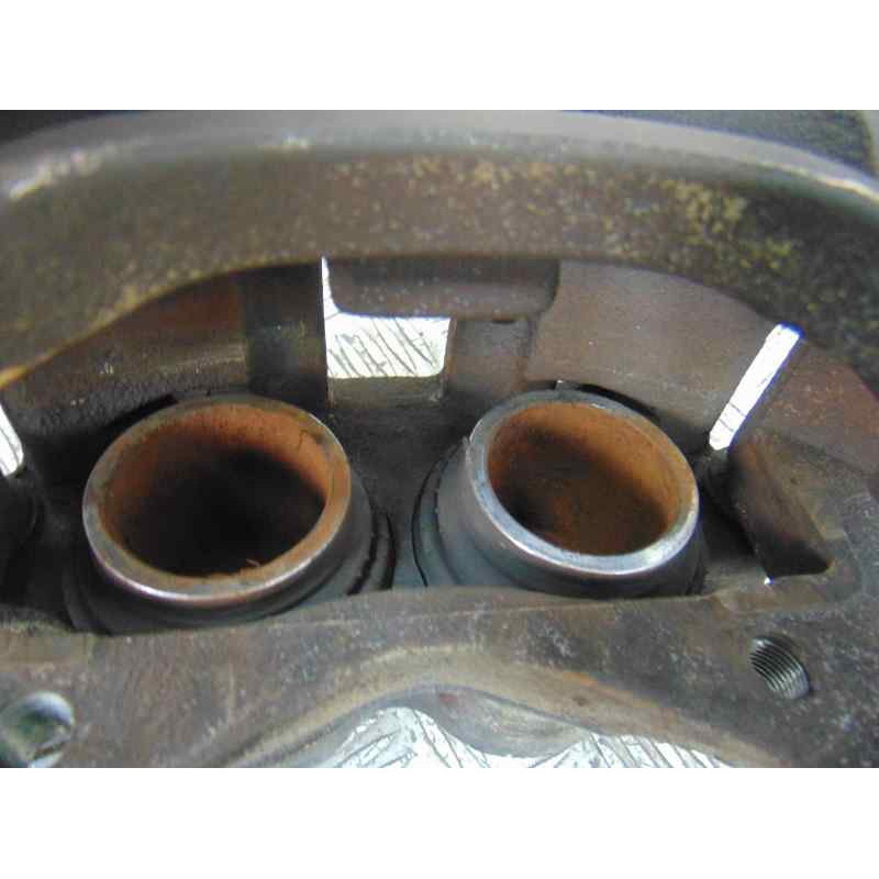 PINZA DE FRENO DELANTERA DERECHA NISSAN CABSTAR