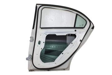 BLANCA PUERTA TRASERA DERECHA MERCEDES-BENZ CLASE A (BM 176)