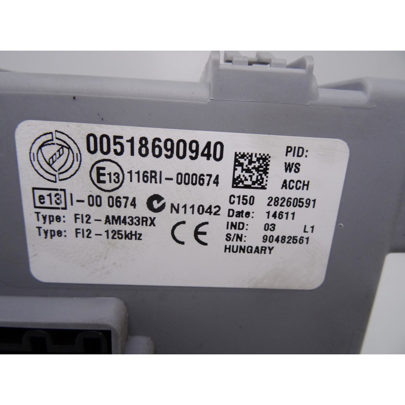 00518690940 CAJA RELES / FUSIBLES ABARTH PUNTO EVO (199)