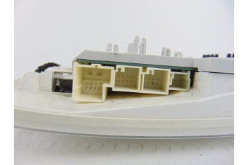 A2048202001 LUZ INTERIOR MERCEDES-BENZ CLASE GLK (BM 204) GLK 350 CDI 4-Matic (204.983) 2010 A2048202001 196840 MERCEDES-BENZ - 