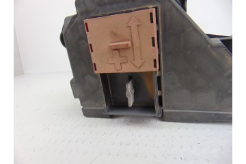 A2055402250 CAJA RELES / FUSIBLES MERCEDES-BENZ CLASE C (BM 205) BERLINA