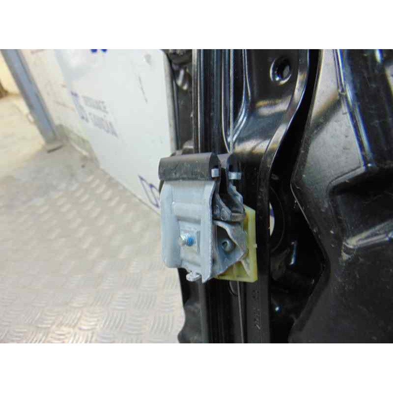 A2057200279 ELEVALUNAS DELANTERO DERECHO MERCEDES-BENZ CLASE C (BM 205) BERLINA