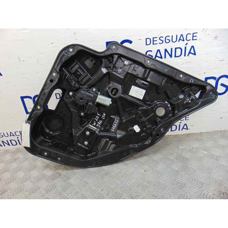 A2057300279 ELEVALUNAS TRASERO DERECHO MERCEDES-BENZ CLASE C (BM 205) BERLINA