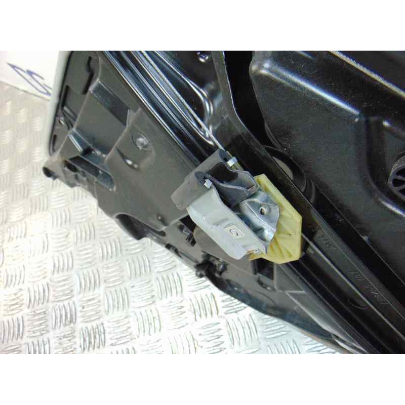 A2057300279 ELEVALUNAS TRASERO DERECHO MERCEDES-BENZ CLASE C (BM 205) BERLINA