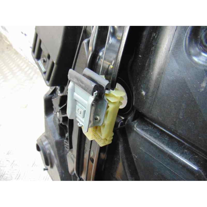 A2057300179 ELEVALUNAS TRASERO IZQUIERDO MERCEDES-BENZ CLASE C (BM 205) BERLINA