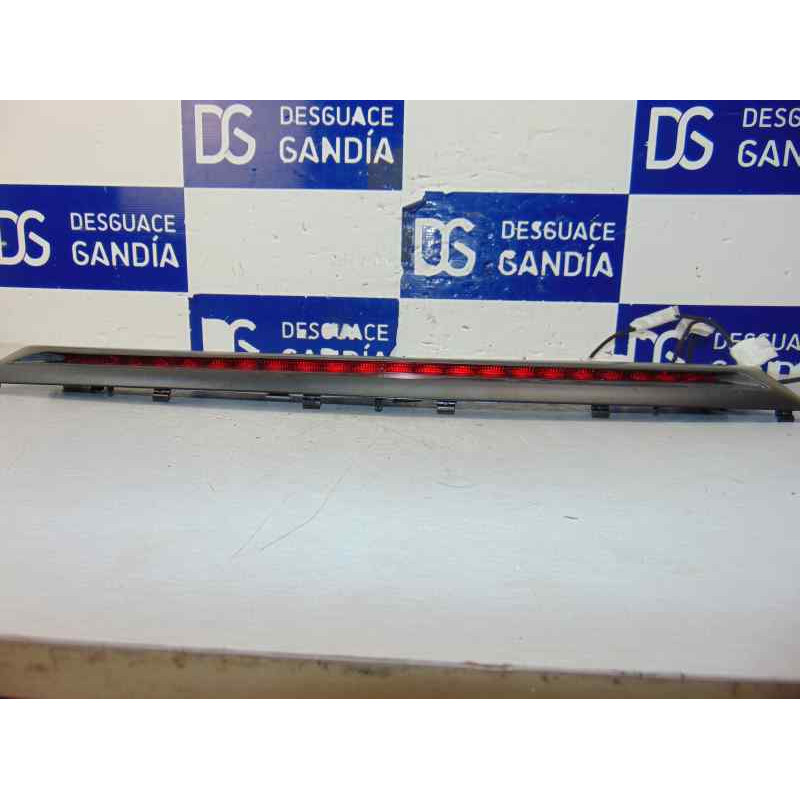 A2058200060 LUZ CENTRAL DE FRENO MERCEDES-BENZ CLASE C (BM 205) BERLINA C 300 CDI BlueTEC Hybrid (205.012) 2014 A2058200060 1768