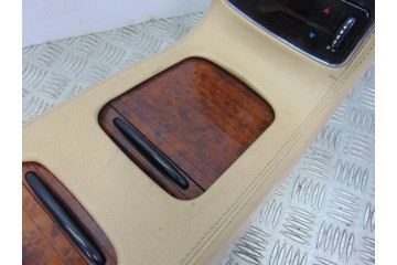 A2198600030 APOYABRAZOS CENTRAL MERCEDES-BENZ CLS (BM 219)