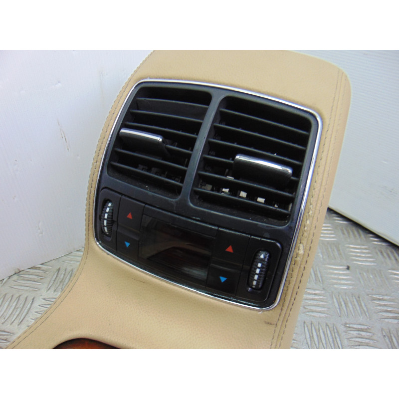 A2198600030 APOYABRAZOS CENTRAL MERCEDES-BENZ CLS (BM 219)