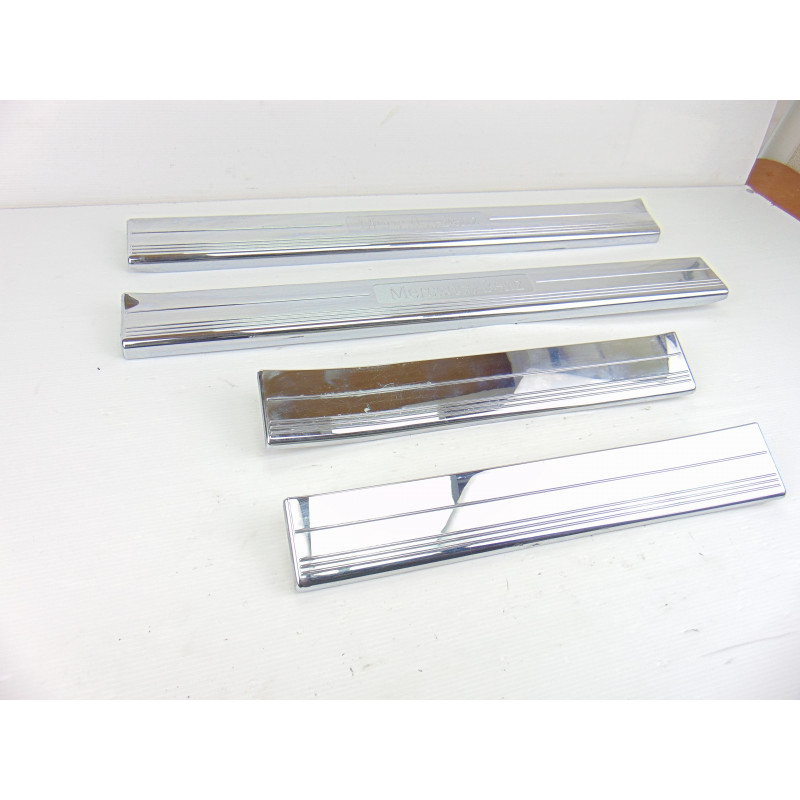 MOLDURA MERCEDES-BENZ CLS (BM 219)