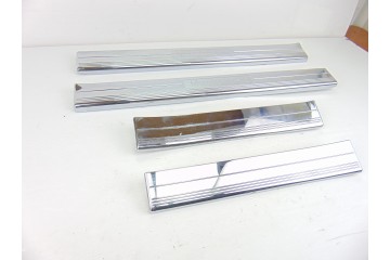 MOLDURA MERCEDES-BENZ CLS (BM 219)