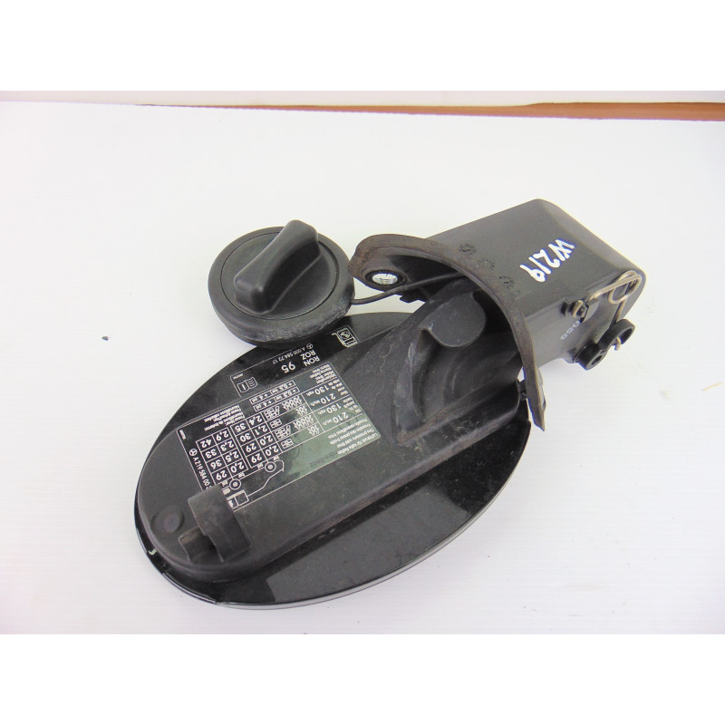 A2196300082 TAPA EXTERIOR COMBUSTIBLE MERCEDES-BENZ CLS (BM 219)