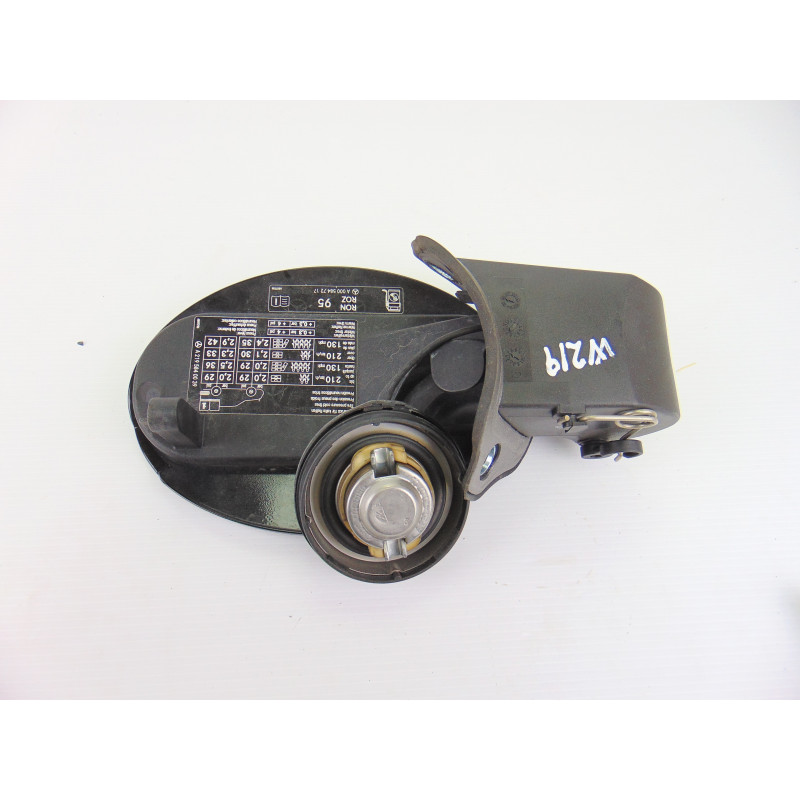 A2196300082 TAPA EXTERIOR COMBUSTIBLE MERCEDES-BENZ CLS (BM 219)