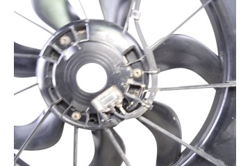 A2465000093 ELECTROVENTILADOR MERCEDES-BENZ CLASE A (BM 176) A 180 CDI BlueEfficiency (176.012) 2015 A2465000093 215299 MERCEDES