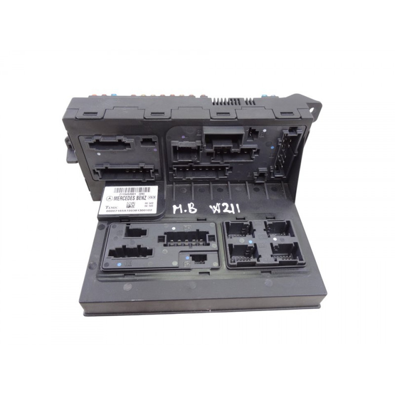 2115453901 CAJA RELES / FUSIBLES MERCEDES-BENZ CLASE E (BM 211) BERLINA E 270 CDI (211.016) 2003 2115453901 215726 MERCEDES-BENZ
