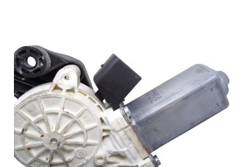  ELEVALUNAS DELANTERO IZQUIERDO MERCEDES-BENZ VITO FURGÓN (639) 109  CDI  Compacto  (639.601) 2005 215890 MERCEDES-BENZ - 2