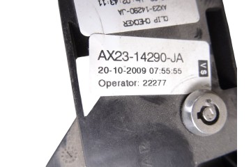 AX2314290JA  CAJA RELES / FUSIBLES JAGUAR XF 3.0 V6 Diesel Luxury 2012 AX2314290JA 215828 JAGUAR - 3