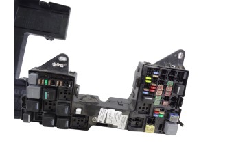 AX2314290JA  CAJA RELES / FUSIBLES JAGUAR XF 3.0 V6 Diesel Luxury 2012 AX2314290JA 215828 JAGUAR - 4