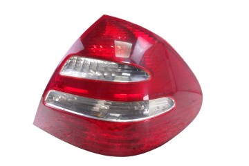  PILOTO TRASERO DERECHO MERCEDES-BENZ CLASE E (BM 211) BERLINA E 270 CDI (211.016) 2003 215718 MERCEDES-BENZ - 1
