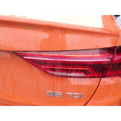 PILOTO TRASERO DERECHO INTERIOR AUDI Q3 (F3B)