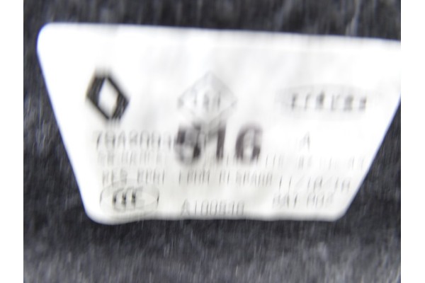 794209363R BANDEJA TRASERA RENAULT CAPTUR I Adventure 2016 794209363R 215902 RENAULT - 5