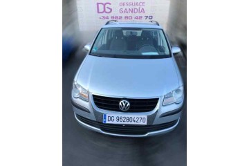 VOLKSWAGEN TOURAN (1T2) Advance