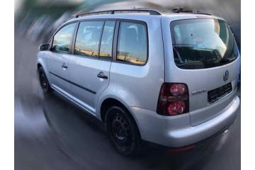 VOLKSWAGEN TOURAN (1T2) Advance