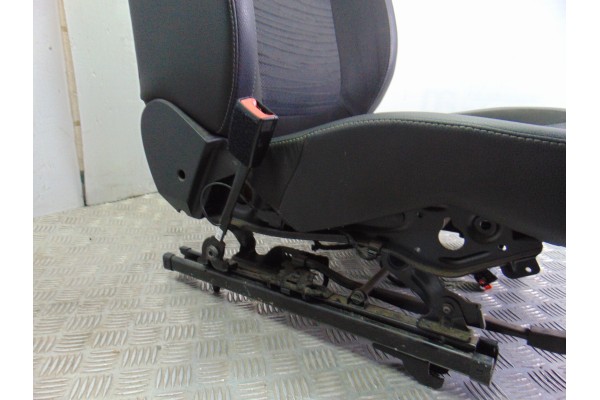  JUEGO ASIENTOS COMPLETO OPEL ASTRA J SPORTS TOURER Sport 2010 195821 AUDI - 28