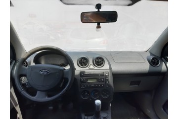 FORD FIESTA (CBK) Ambiente